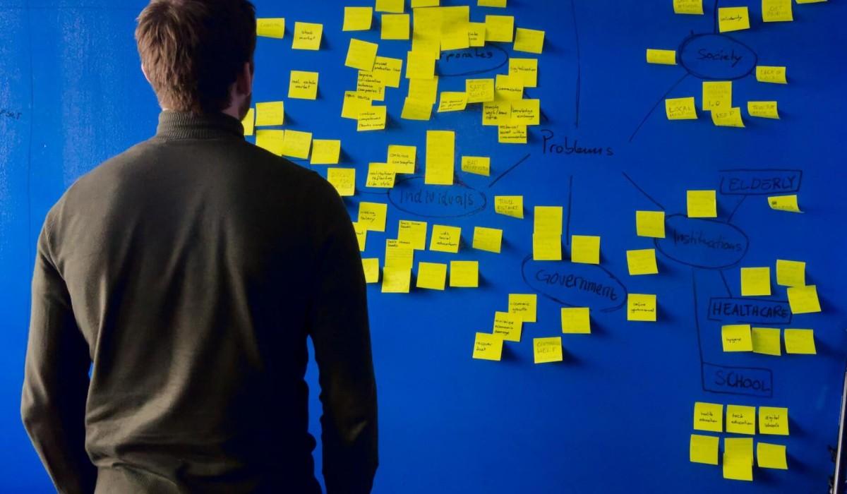 DevOps illustration som visar kontinuerlig integration och leverans